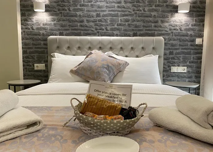 Luxury Plateia Peraía