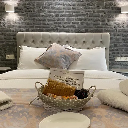 Luxury Plateia Peraía