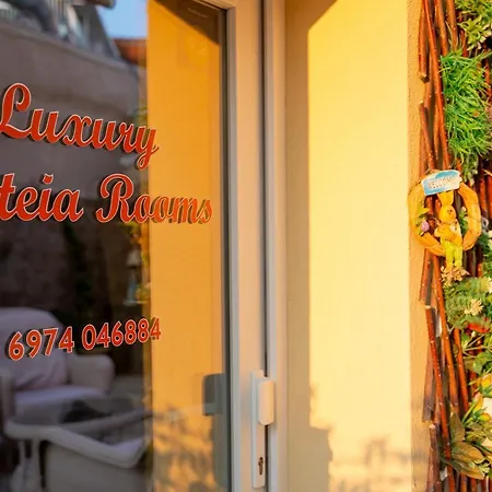 Luxury Plateia