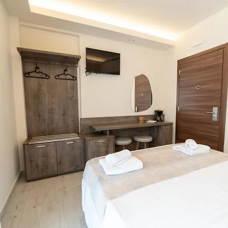 Luxury Plateia *