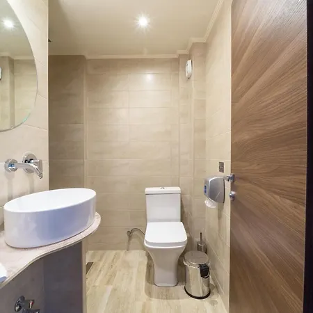 Luxury Plateia