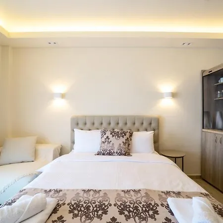 Luxury Plateia Peraía