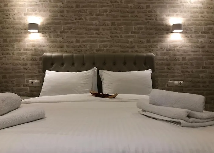 Luxury Plateia דירה *